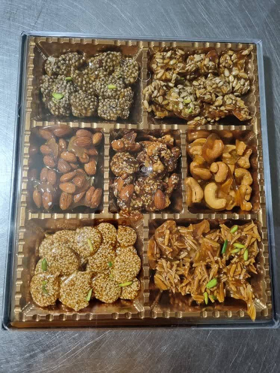 سوهان عسلی اجیلی هفت مغز ویژه